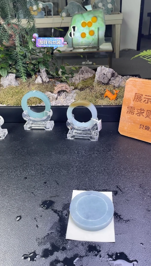 未镶嵌手镯定制翡翠l***J手镯