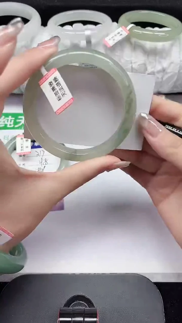 未镶嵌手镯石英质玉318-59/60