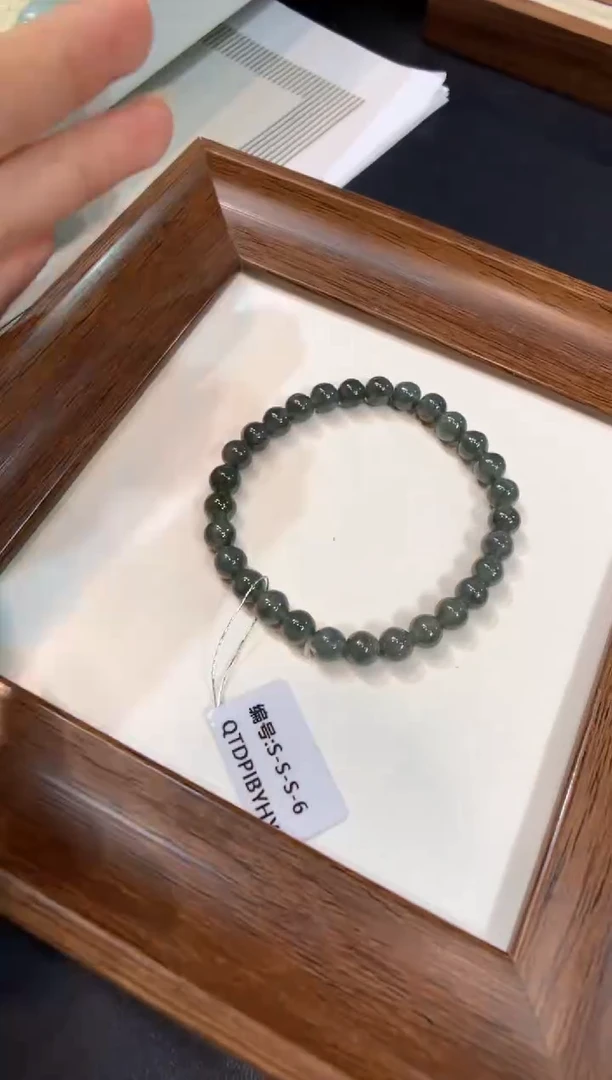 未镶嵌手串翡翠手串