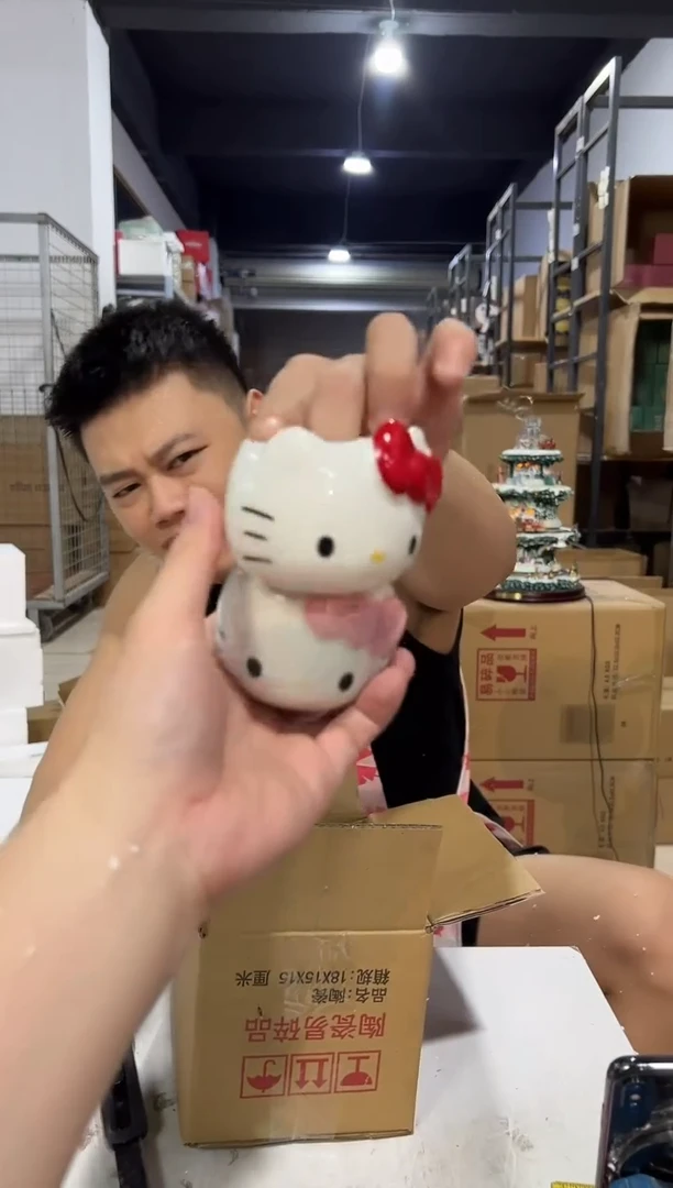 瓷片小号红色加粉色kt头型小茶杯