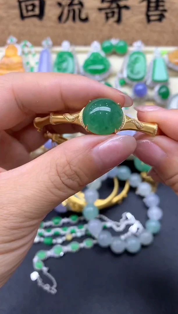【闪购商品】翡翠手镯18K金镶嵌131-中国好珍宝