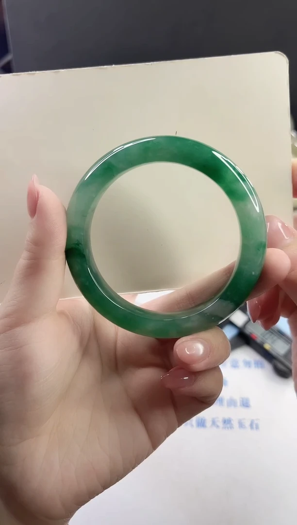 未镶嵌手镯石英质玉多样性发货L26