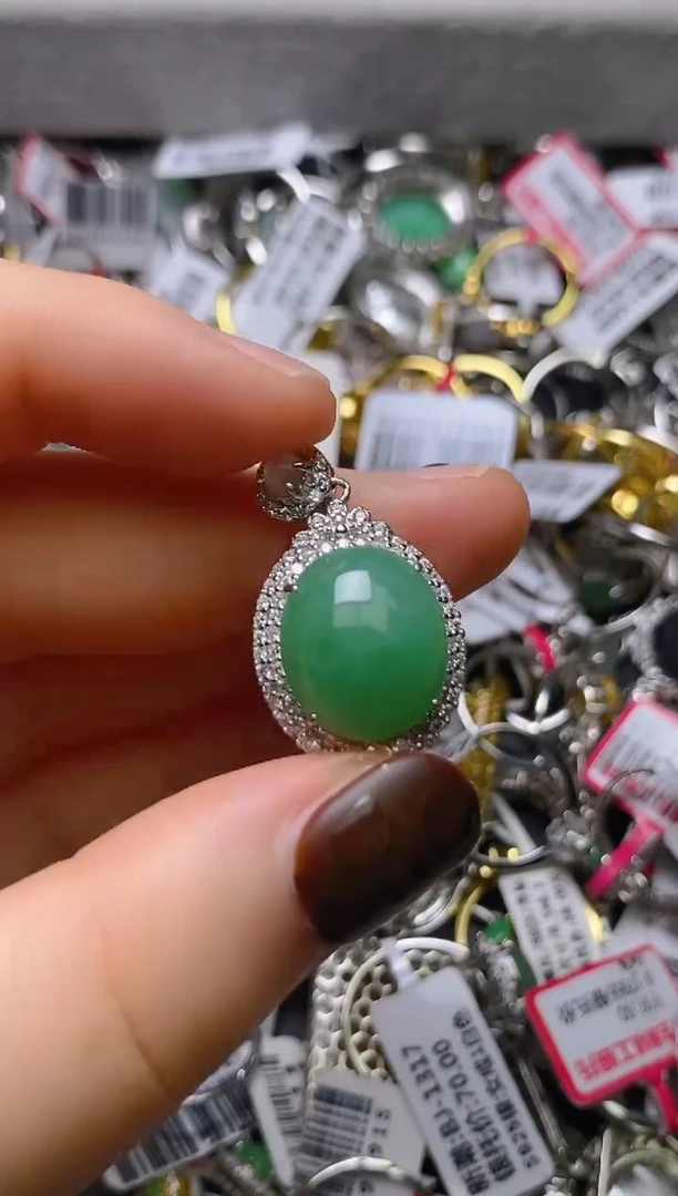 银S925镶嵌戒指翡翠百内无证书