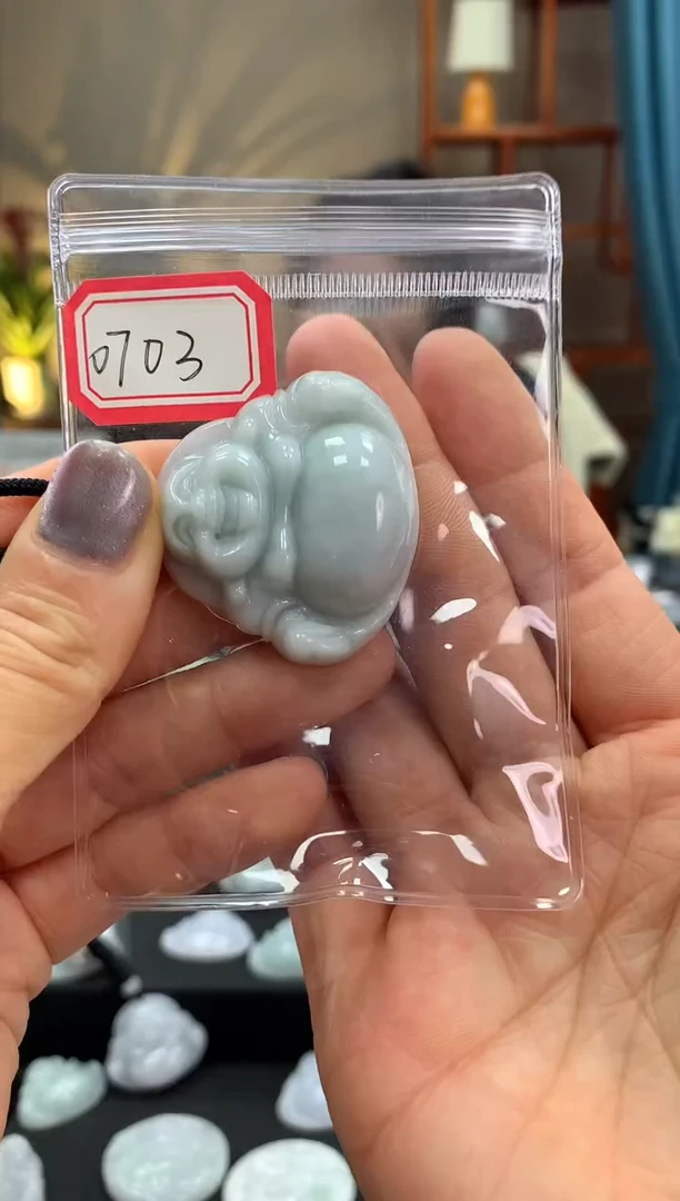 翡翠未镶嵌颈饰佛公0703