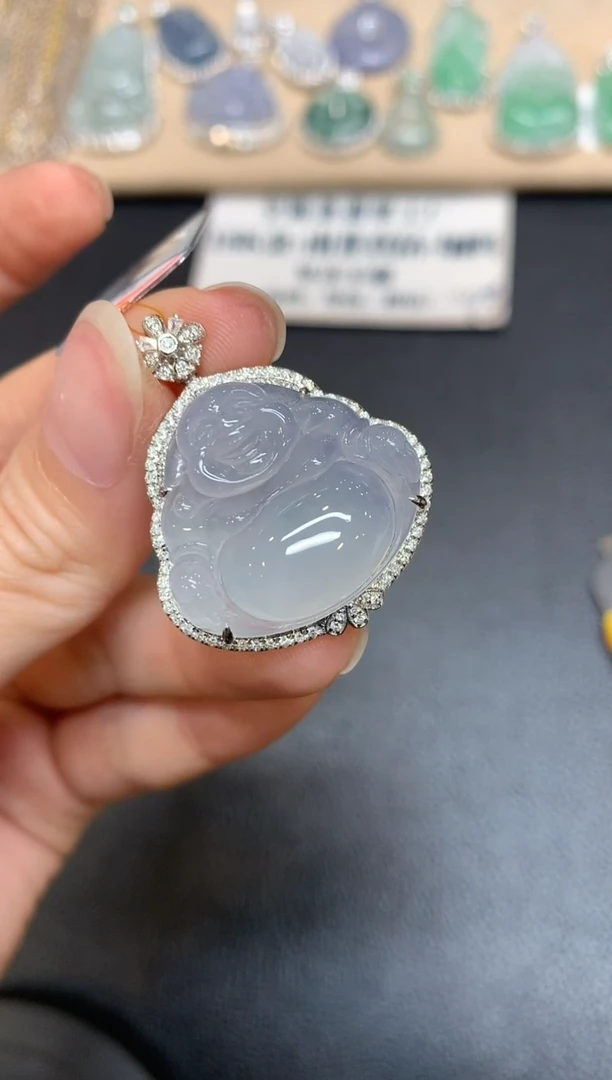 【闪购商品】翡翠颈饰18K金镶嵌佛公【无服务费