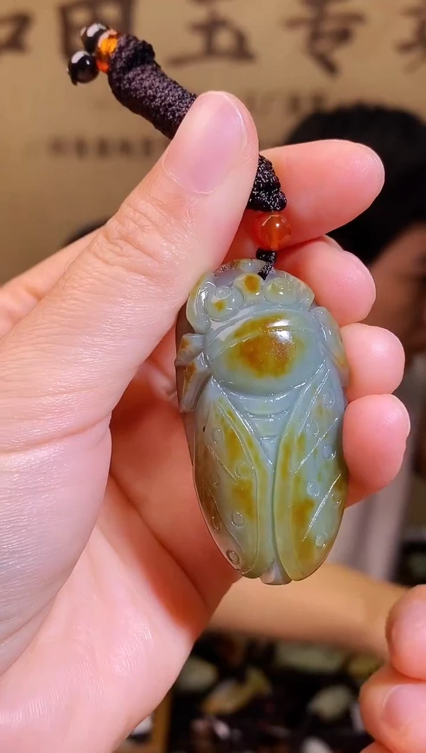 和田玉未镶嵌颈饰1