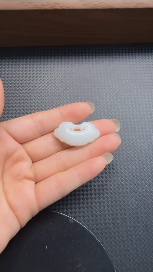 吊坠(不含链)未镶嵌和田玉908平安锁