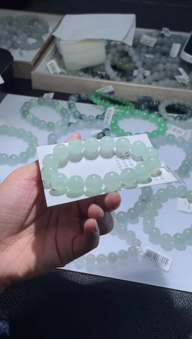 未镶嵌定制翡翠翡翠手串