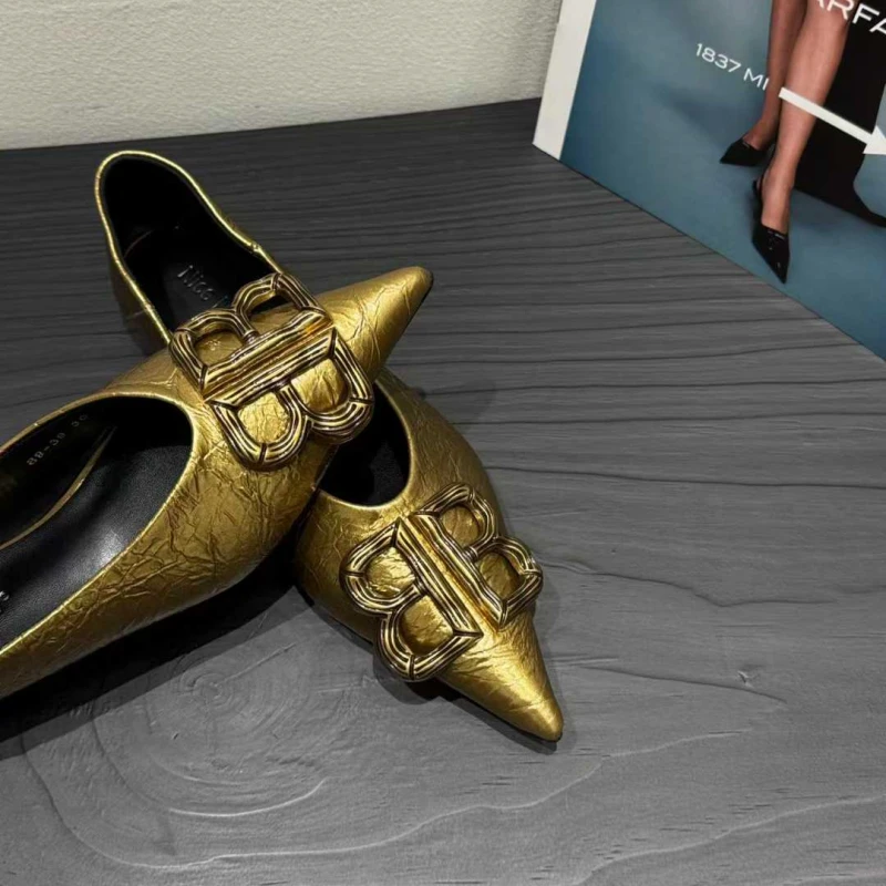 【陳妮可】单鞋 精致感石头纹金属扣复古浅口平跟尖头通勤鞋女气质