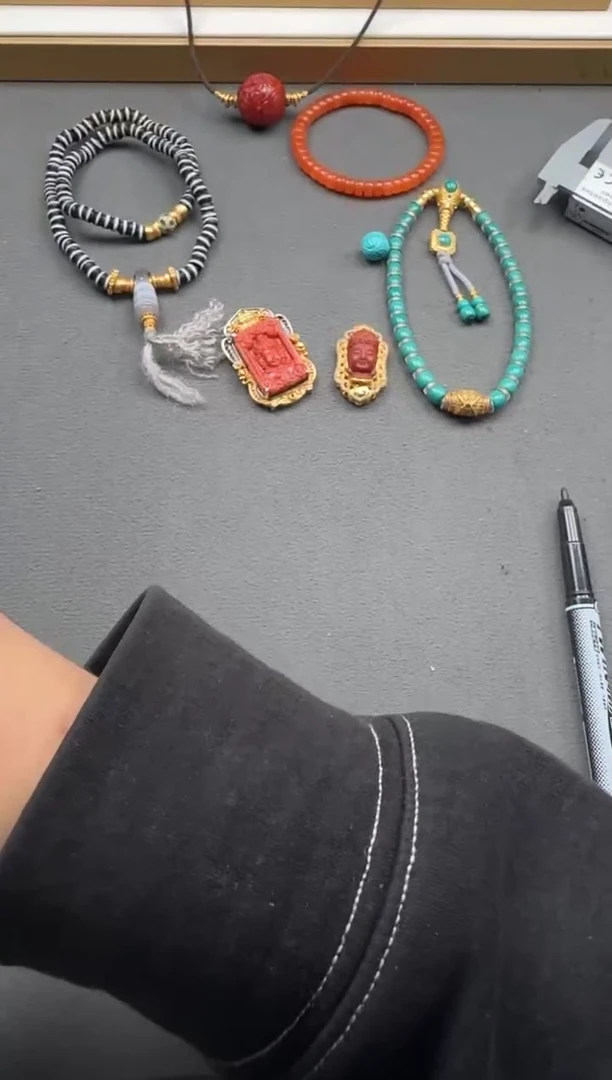 【闪购商品】南红玛瑙配饰配饰18K金镶嵌配饰配饰