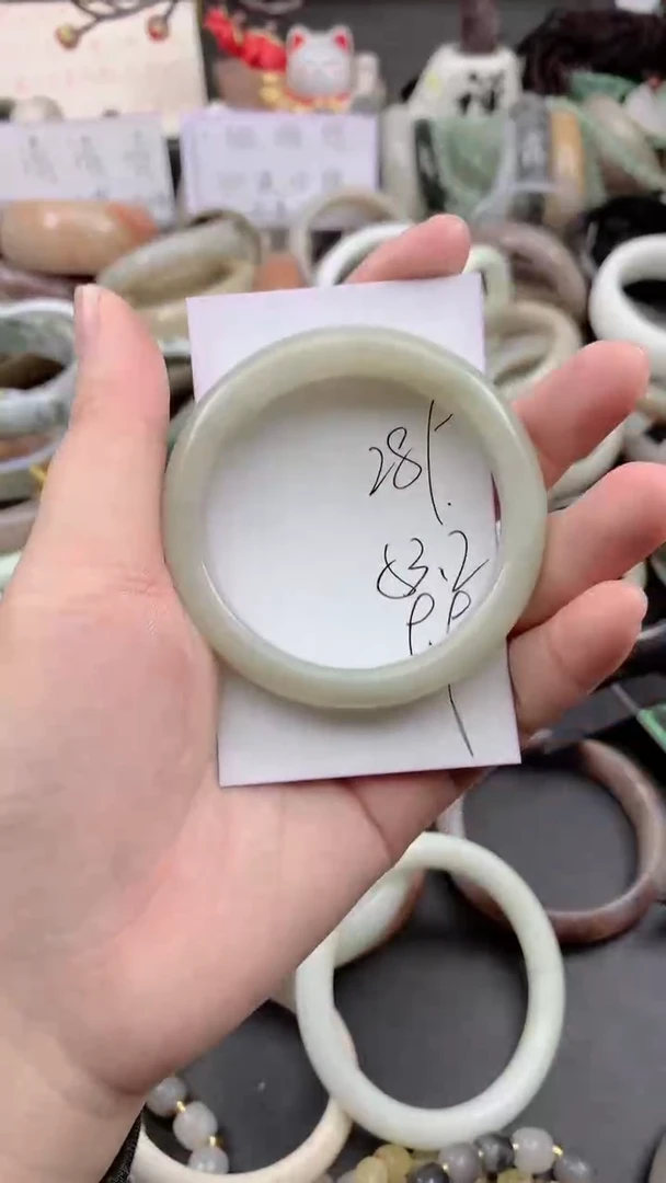 未镶嵌手镯石英质玉289