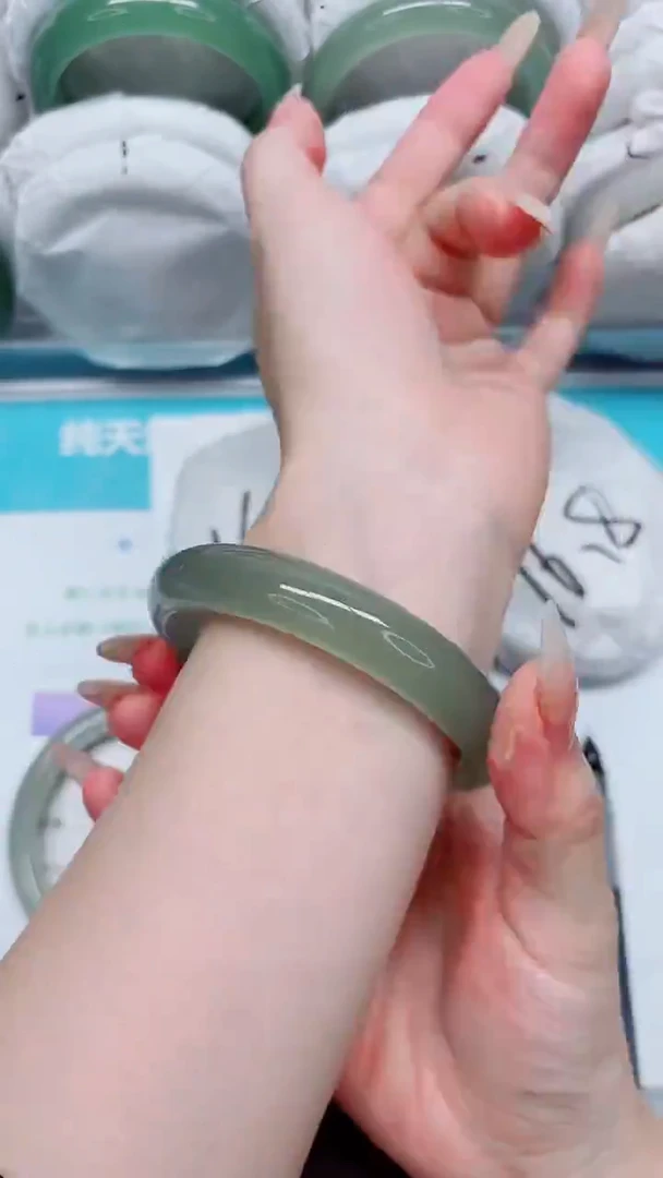 石英质玉手镯未镶嵌292-58