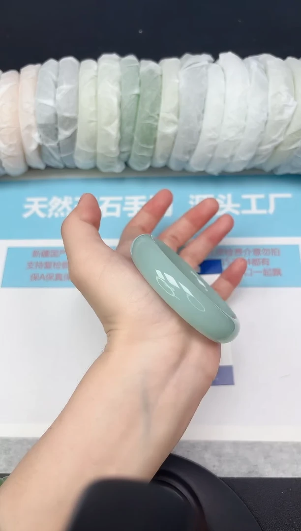 未镶嵌手镯石英质玉30-5455