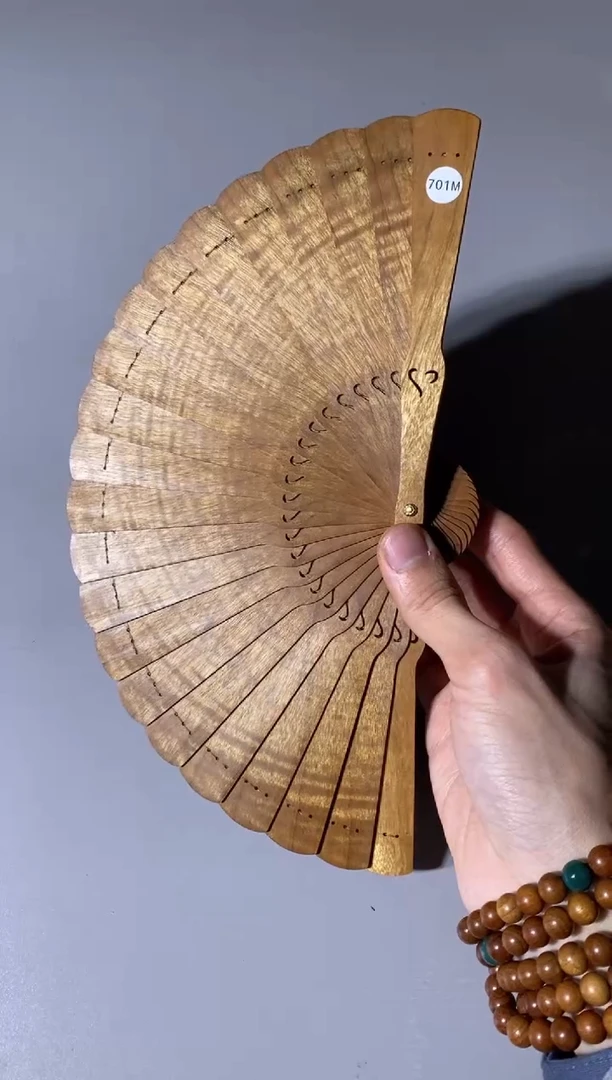 【闪购商品】金丝楠701号15cm金丝楠木小叶桢楠扇子