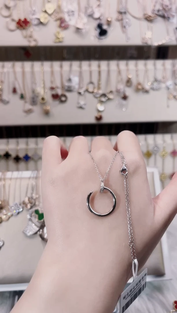 【闪购商品】钻石颈饰18K金镶嵌18K金镶嵌钻石 K白