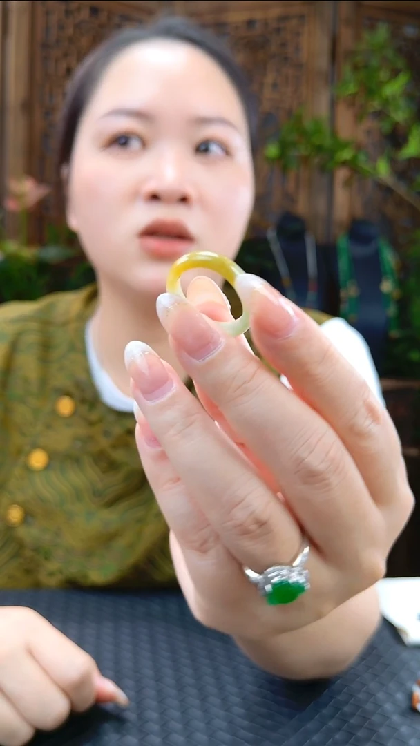 项链未镶嵌翡翠戒圈