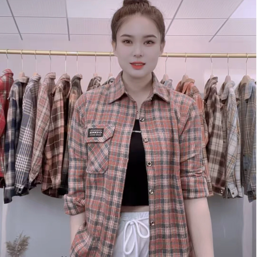 秋上新百搭长袖气质女士加厚毛呢格子衬衫网红衬衣上衣时尚