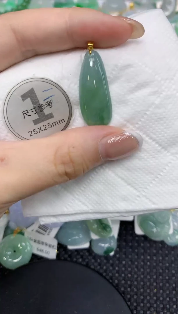 颈饰18K金镶嵌翡翠11111111