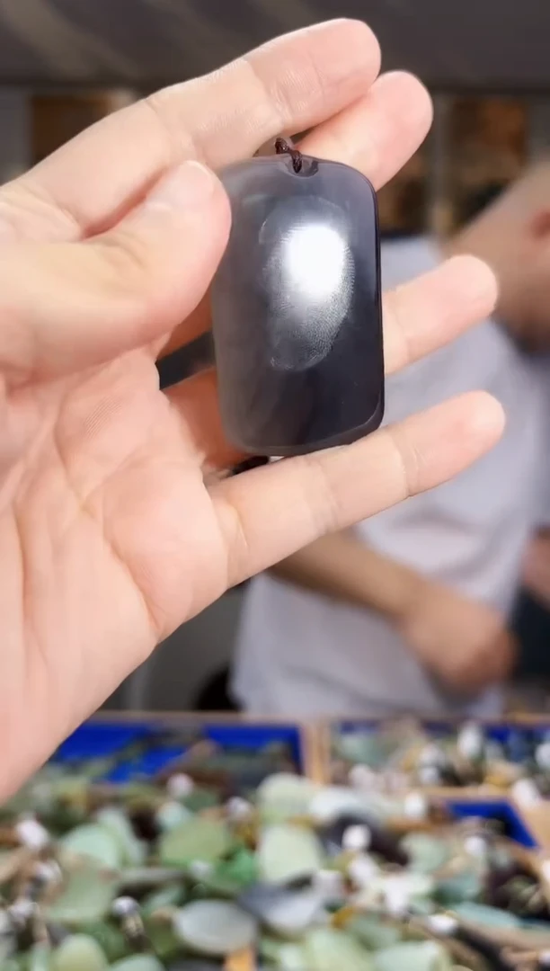 和田玉未镶嵌挂件拍一发一