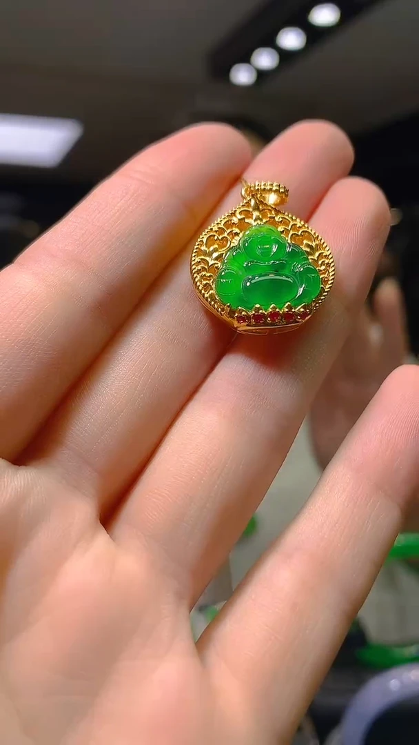 吊坠(赠链)18K金镶嵌翡翠003（多样性发其一）
