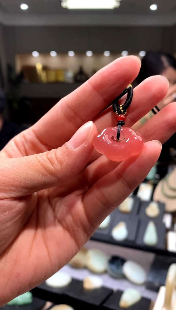 南红玛瑙未镶嵌颈饰?*?挂件