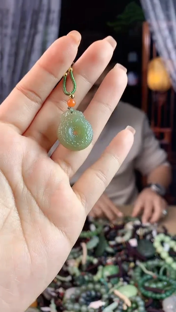 【闪购商品】和田玉挂件未镶嵌多样性发货拍一发一