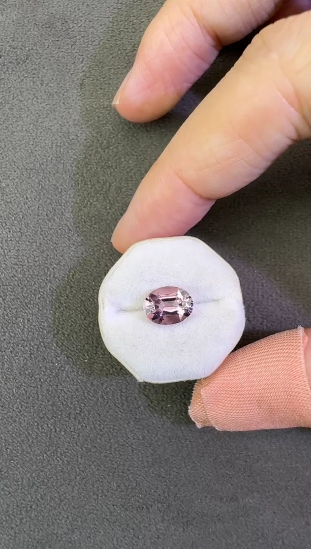 未镶嵌珠宝半成品碧玺1.6ct