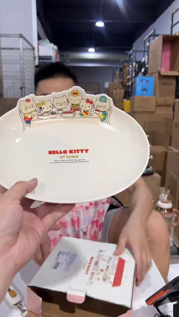 瓷片原盒kt猫一家人餐盘