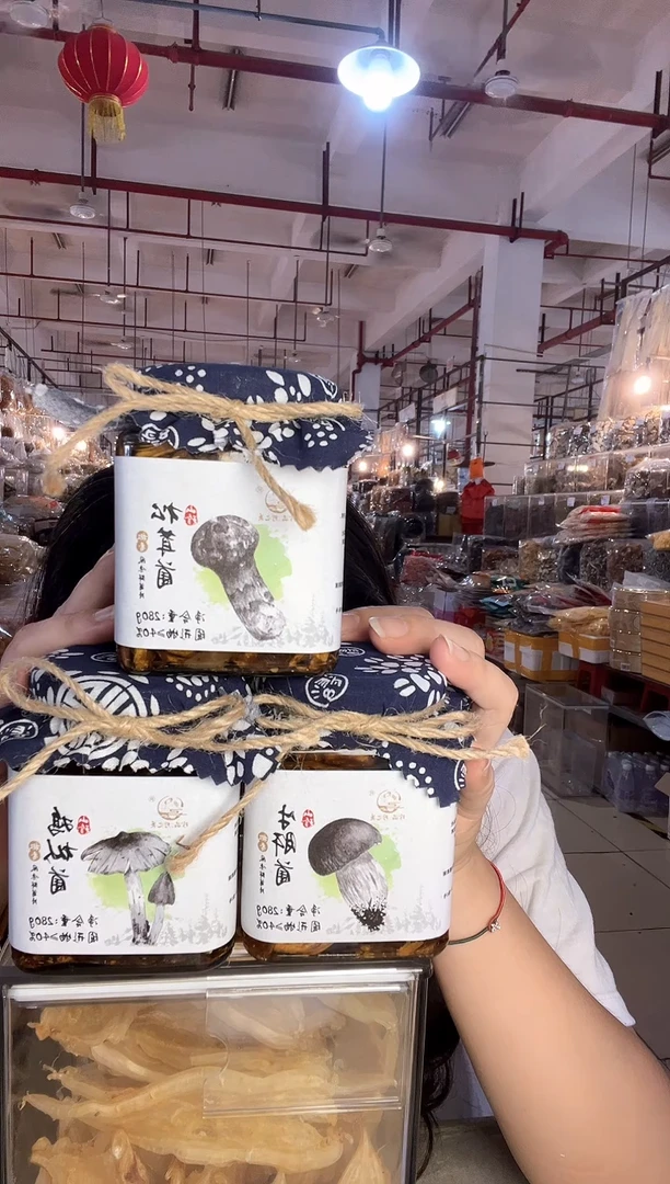 中国大陆鸡菌菌-拌面条非常好吃