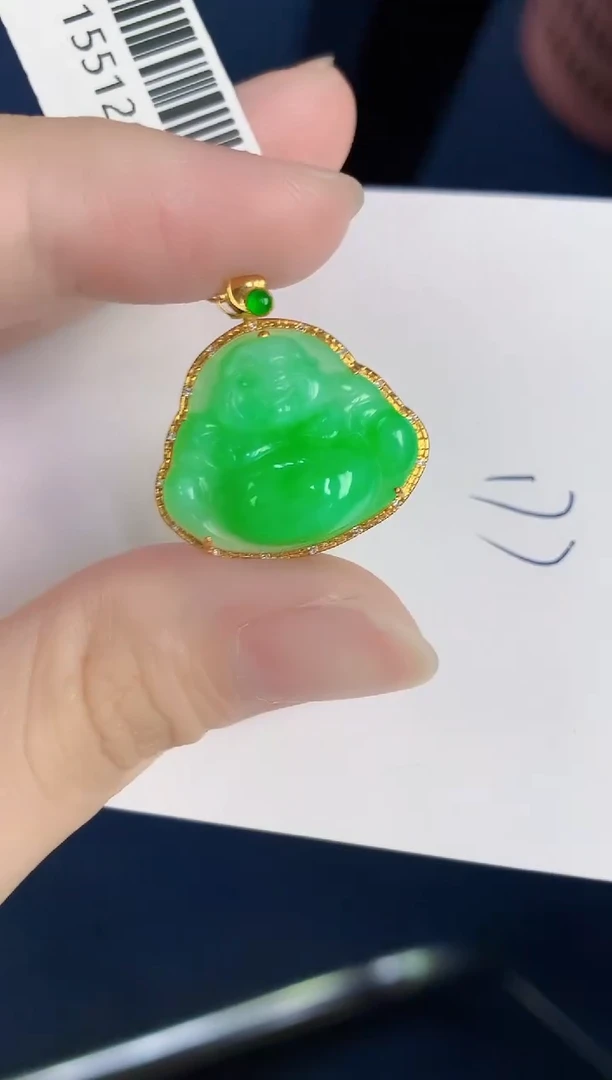 颈饰18K金镶嵌翡翠天然翡翠缅甸A货