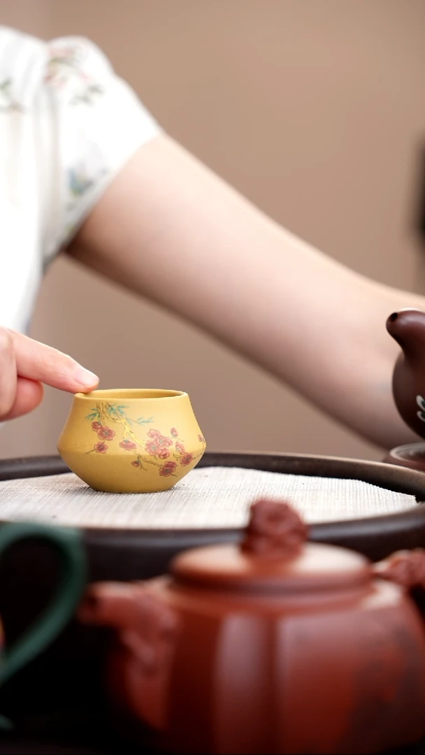 茶壶紫砂黄金段合欢杯红梅