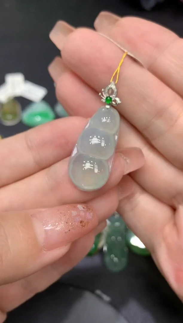 吊坠(不含链)18K金镶嵌翡翠11