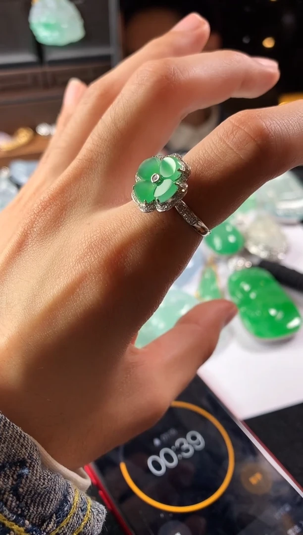 18K金镶嵌定制翡翠小**～PA-四叶草