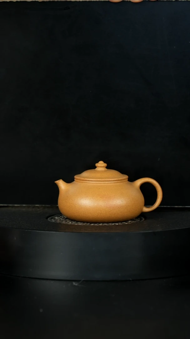 【闪购商品】紫砂茶壶明清老宕口黄金段寒江160cc