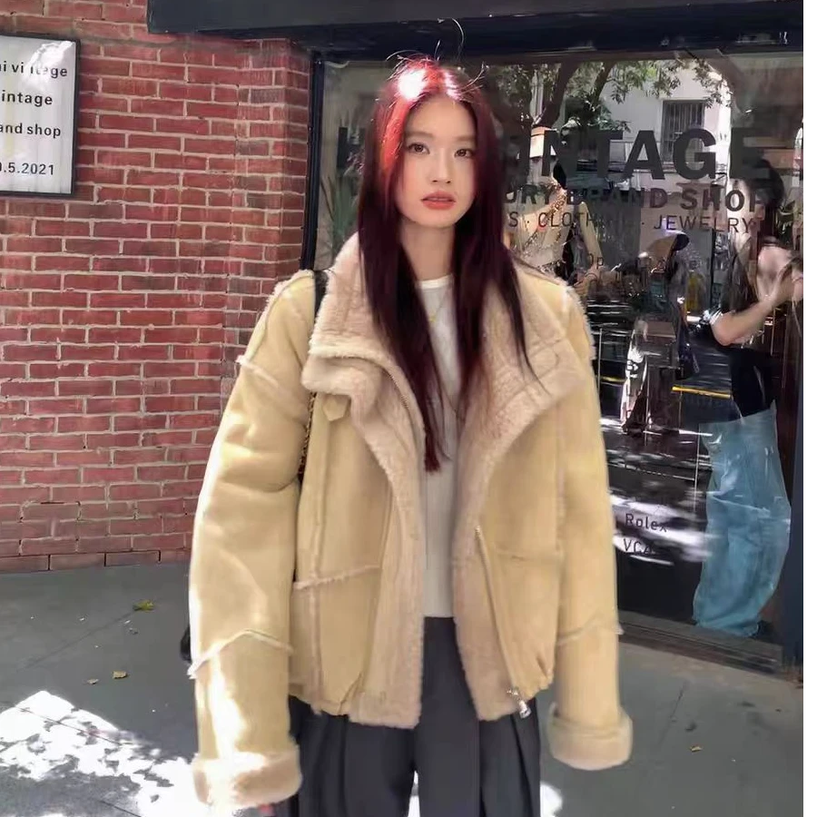 奶油泡芙2025新款年轻外套时尚百搭皮毛一体夹克女立领冬款外套