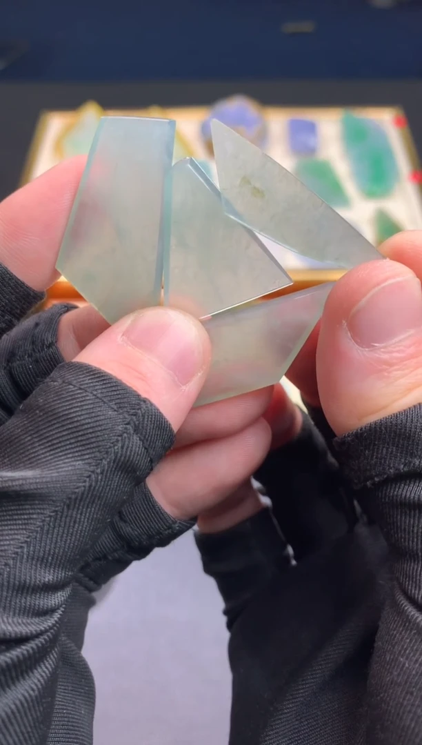 定制翡翠未镶嵌   多样性发货发一个