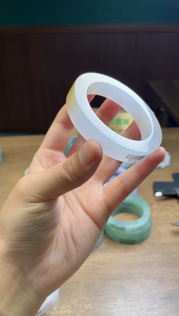 未镶嵌手镯定制翡翠清*?定制