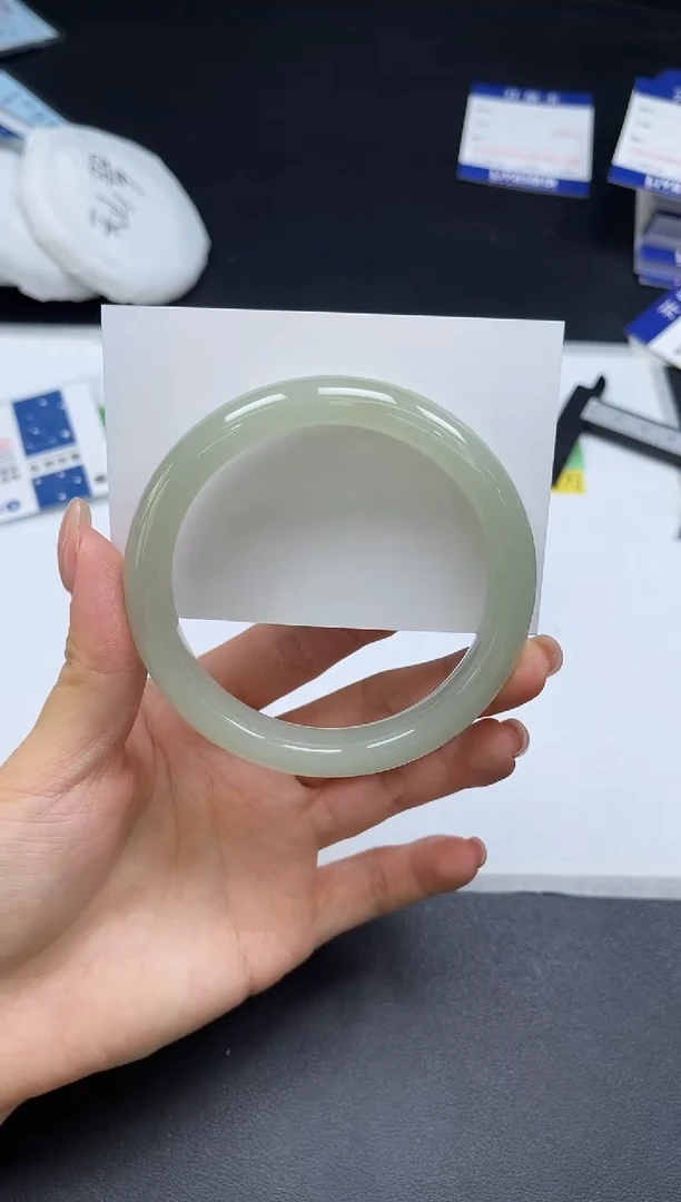 未镶嵌手镯石英质玉0123-60