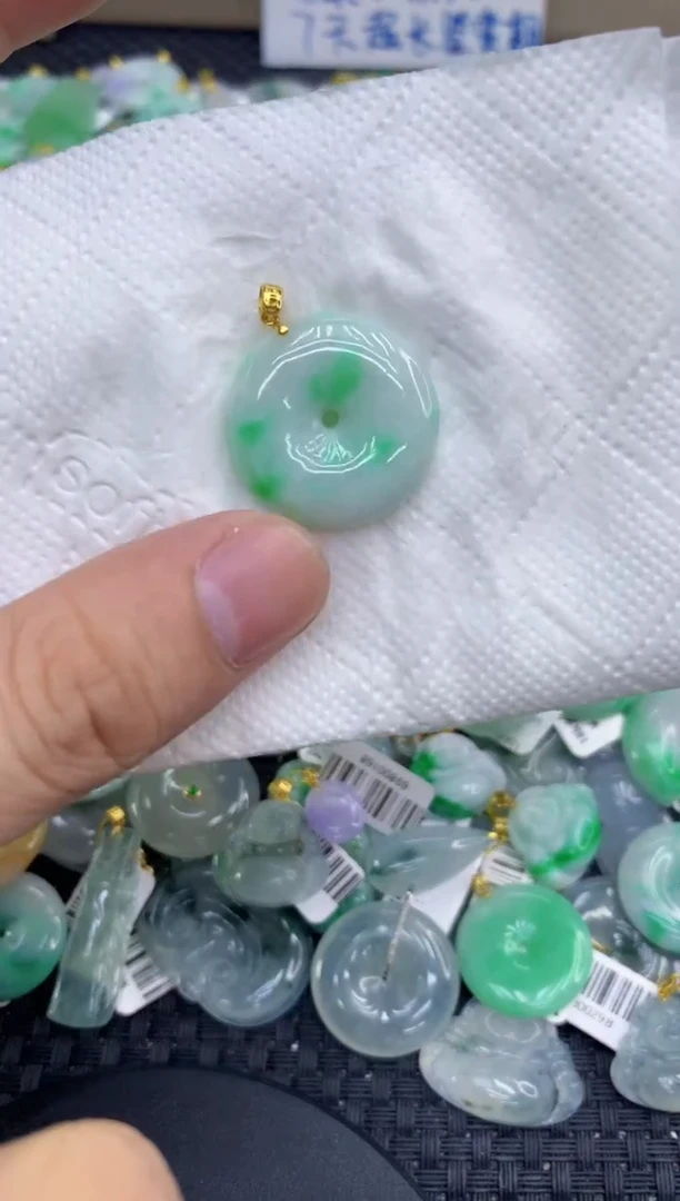 颈饰未镶嵌翡翠天然缅甸A货翡翠