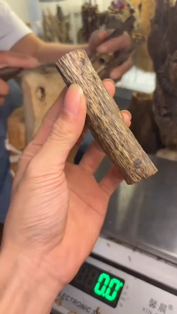沉香沉香碎屑张勺子品种13克
