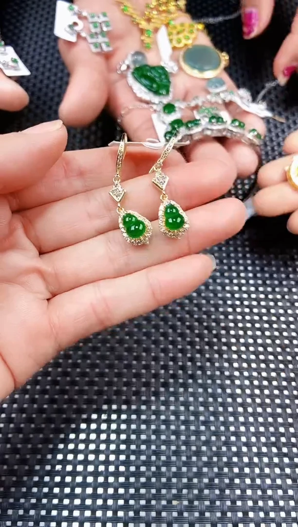 【闪购商品】翡翠耳饰未镶嵌111111111