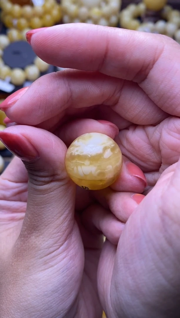 【闪购商品】琥珀裸石未镶嵌大小姐珠宝严选101