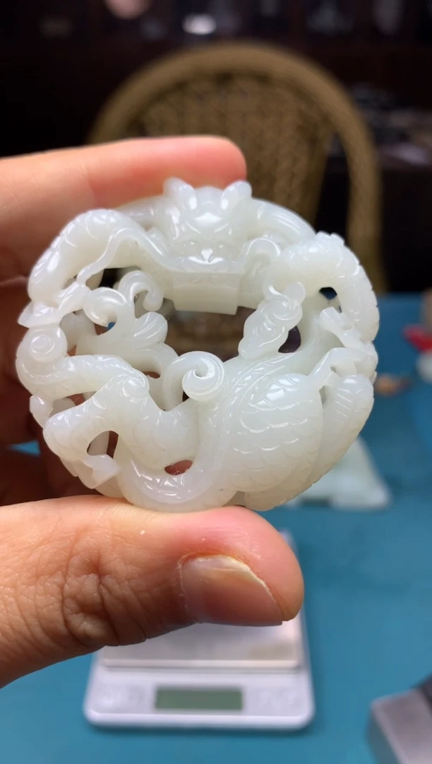 和田玉未镶嵌颈饰1