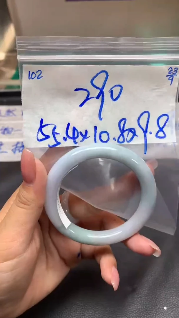 未镶嵌定制翡翠102毛货需精细抛光手镯拍一发一