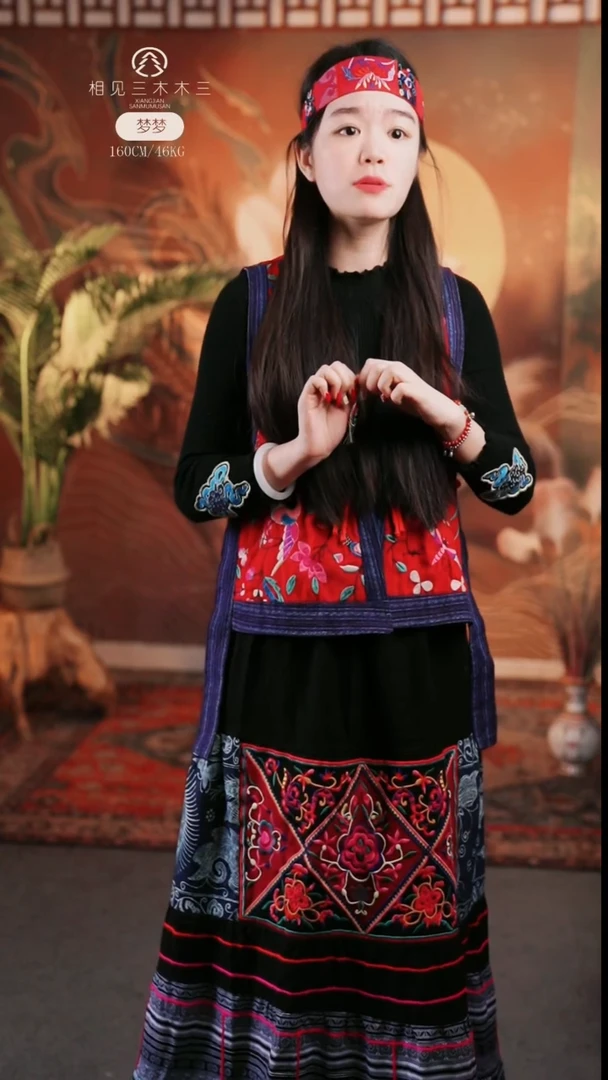 拉菲草发带红色款式