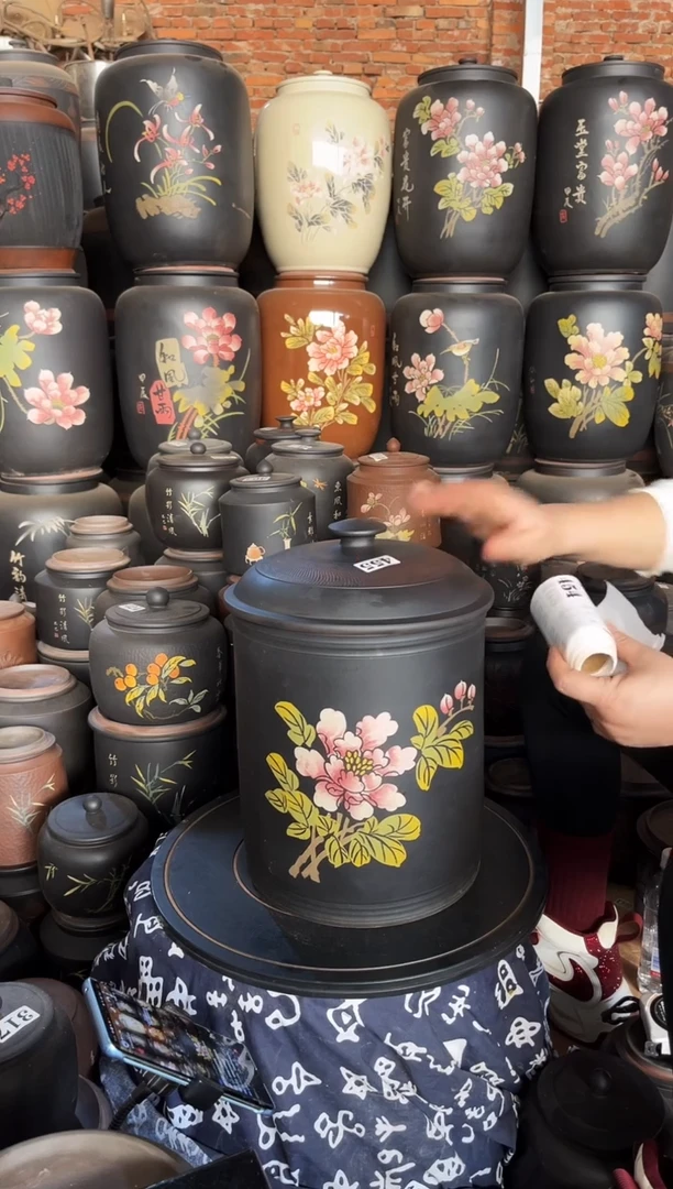 【闪购商品】壶瑕疵彩填 饼缸 高35cm  455