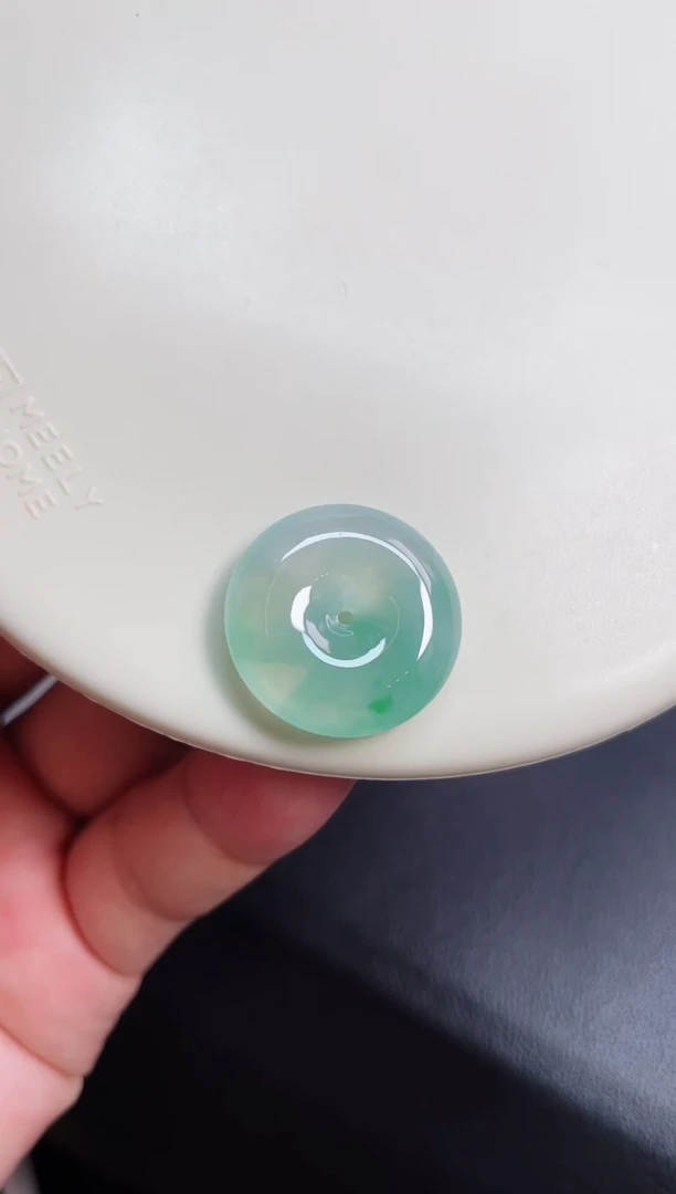 颈饰未镶嵌翡翠平安扣 尺寸 21.2   6mm