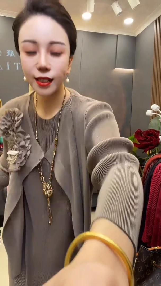 聚酯纤维（涤纶）咖色 盘花套