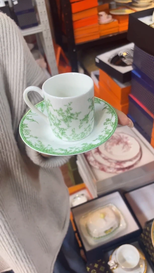 杯鸿辉家品牌瓷器，京东包邮！