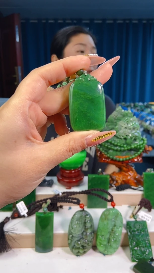 【闪购商品】和田玉挂件未镶嵌1